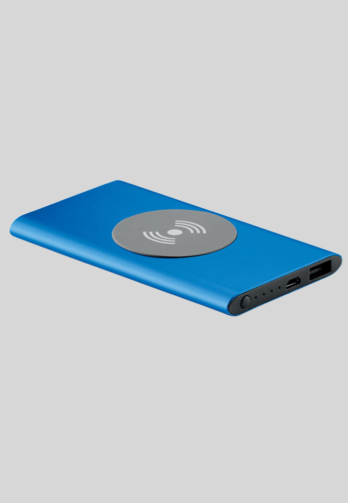 Powerbank with wireless transmission in blue