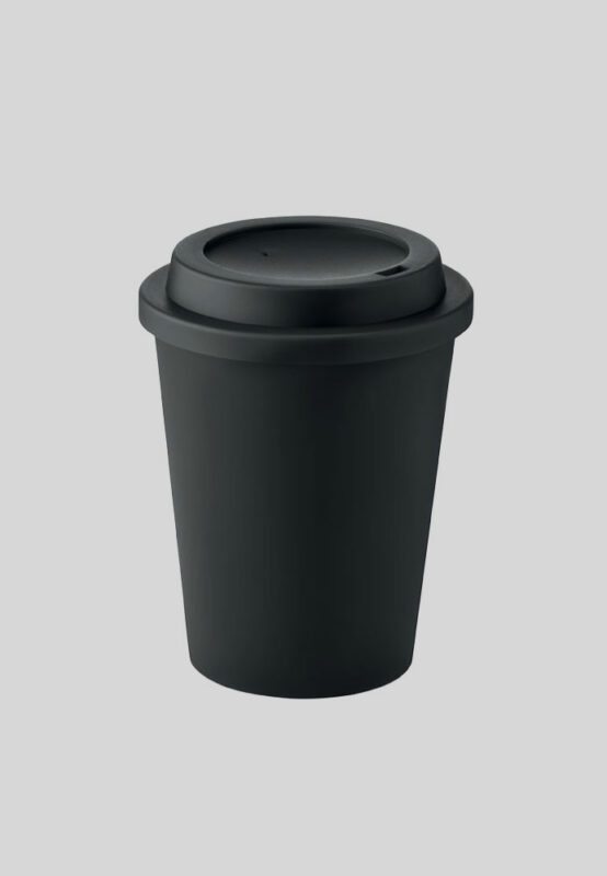 MIJO Coffee 2 Go Becher aus recyceltem Plastik in schwarz
