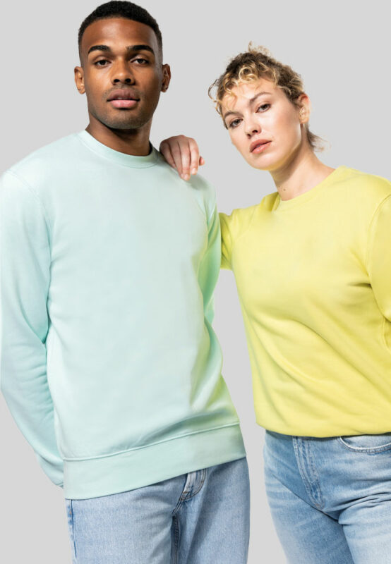 Eco-friendly sweatshirt with round neckline
